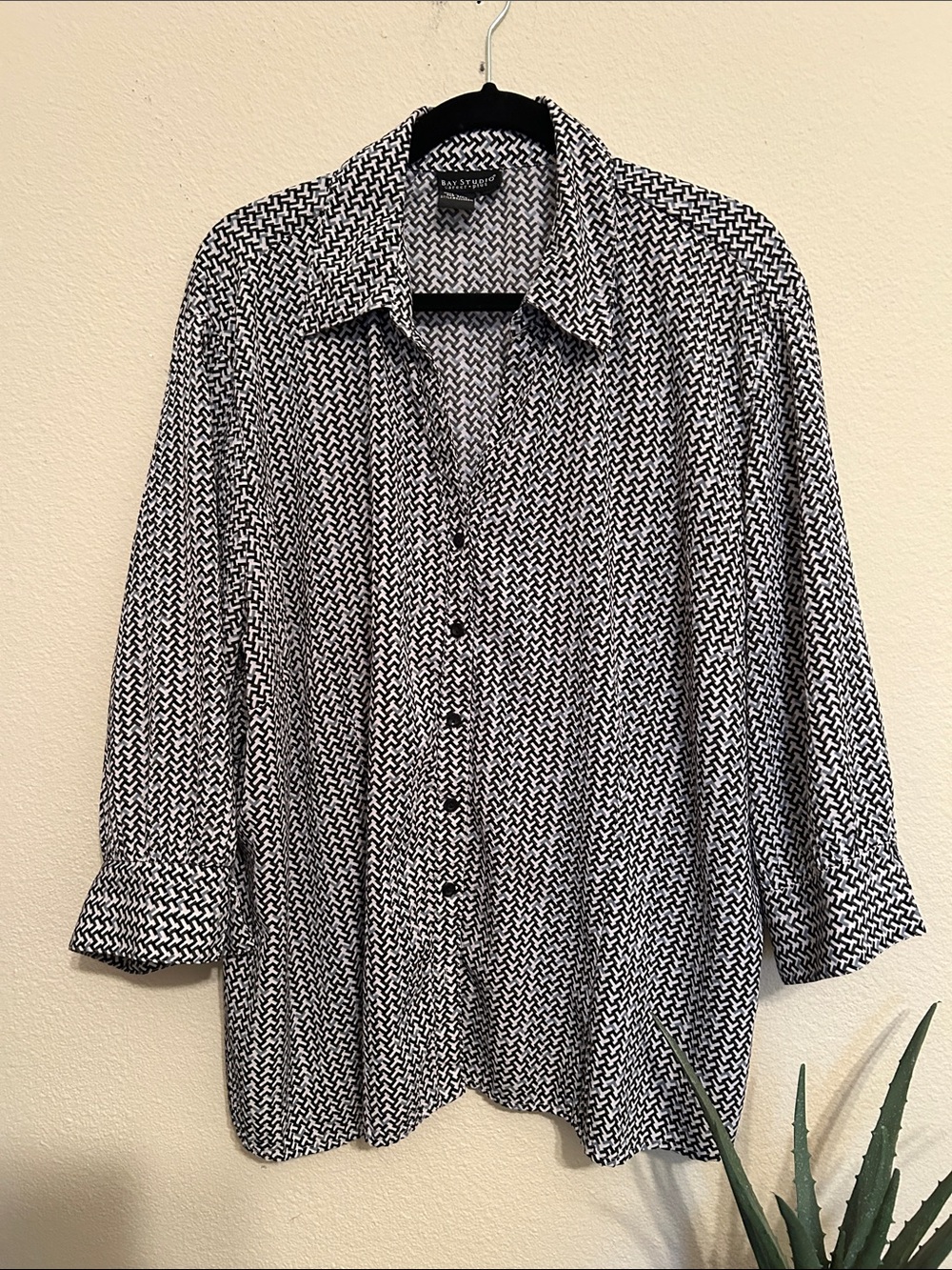 Bay Studio Black and White Geometric Button-Down Shirt